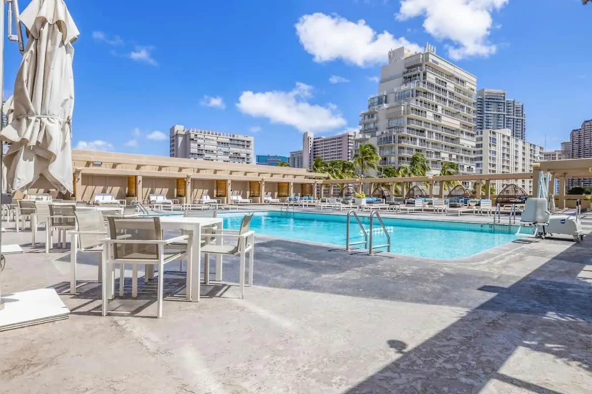 Vakantiehuis Studio With Partial Ocean View & Balcony Unit 1901 Honolulu